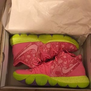 Kyrie 5 Spongebob Pack - Patrick Stars